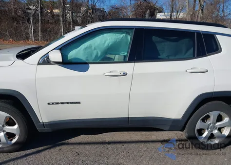 2018 Jeep Compass Latitude 4X4 z USA, uszkodzony, nr VIN 3C4NJDBB5JT401685